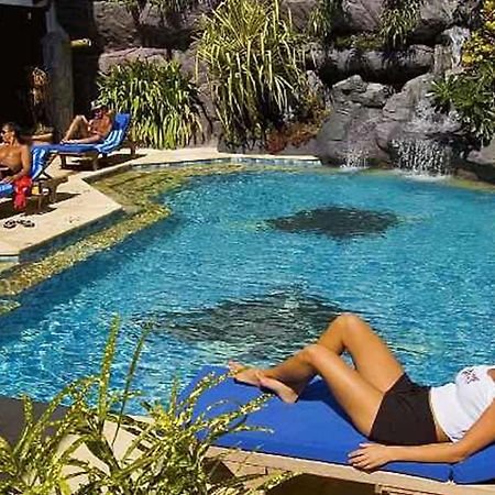 Manta Ray Bay Resort โคโลเนีย ภายนอก รูปภาพ